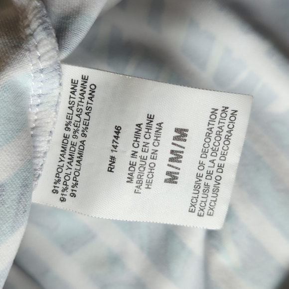 Hang Ten Long Sleeve Top Women's Size Medium Zipper Pocket At Back - Picture 9 of 10